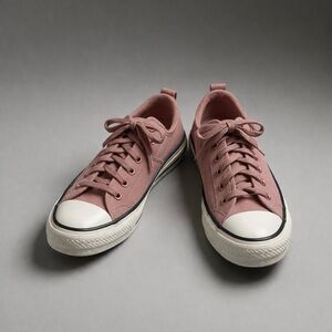 Converse Low-Top Canvas Sneakers in Dusty Rose